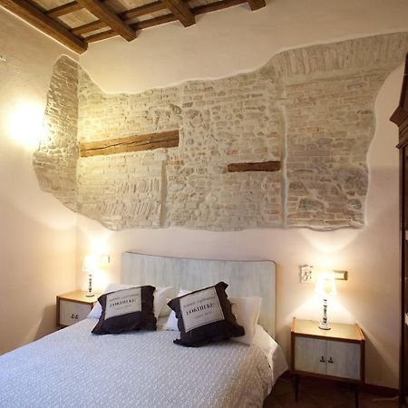 Relais B&B Corte Dei Turchi Longiano Quarto foto