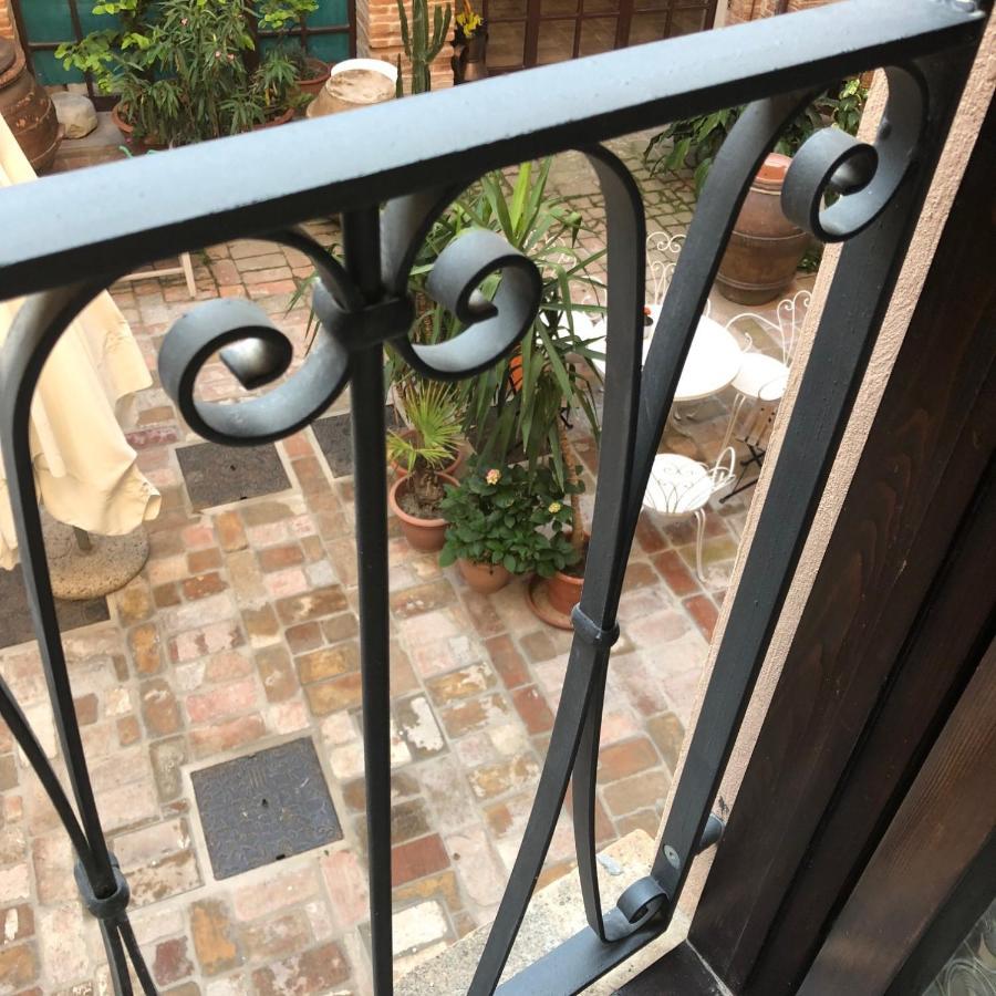 Relais B&B Corte Dei Turchi Longiano Exterior foto